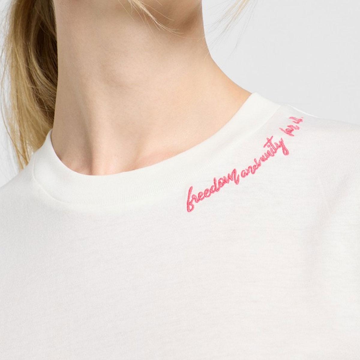 Lee T-Shirt Donna Girocollo Grafico – Ruby Cocoa, 100% Cotone BCI, Vestibilità Comoda