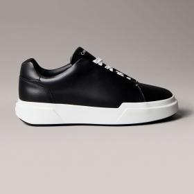 Scarpe Sneakers Calvin Klein Jeans in pelle con lacci e occhielli nascosti da uomo rif. HM0HM01982