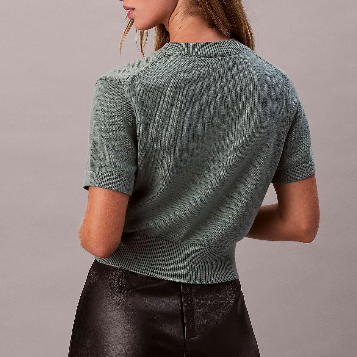 T-shirt Maglia Calvin Klein Maglione monologo corto rif. LV044E306G