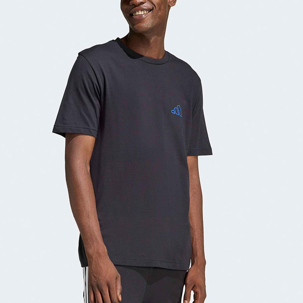 T-shirt Adidas Essentials Three Stripe Vibe Graphic da Uomo rif. JZ5029