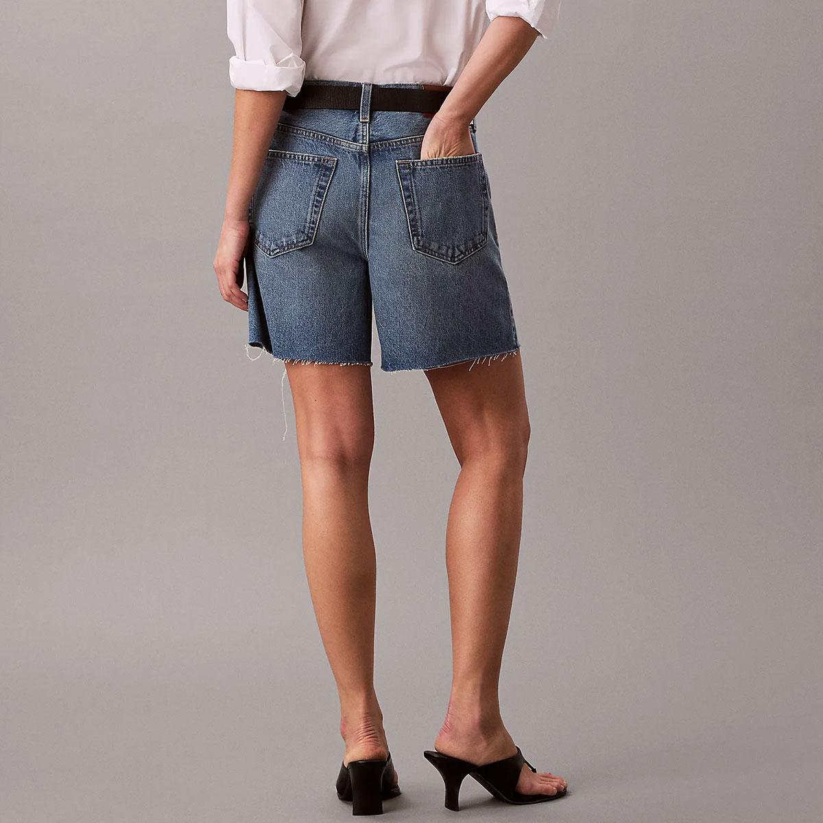 Bermuda Shorts Calvin Klein Jeans In Denim da donna rif. LV047F774G