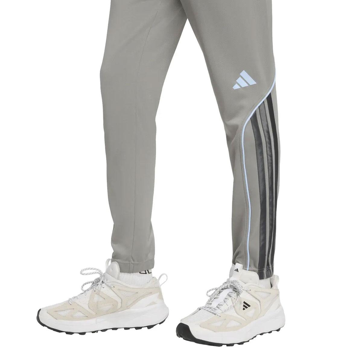 Tuta sportiva Adidas da uomo rif. KB6213