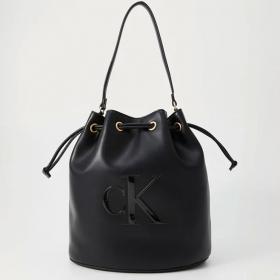 Borsa Calvin Klein a secchiello con monogramma stampato da donna rif. LV04F3232G