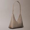 Borsa Calvin Klein hobo con catena martellata a ciottoli da donna rif. LV04F3495G