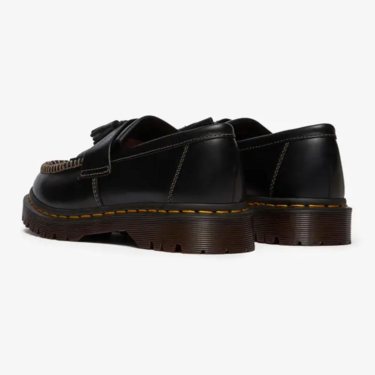 Scarpe Mocassini Dr. Martens Adrian Tassel in pelle Orleans da Uomo rif. 42849001