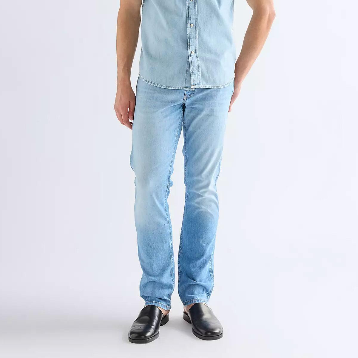 Pantaloni Jeans Wrangler In Denim da uomo rif. 112378689