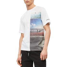 T-shirt Calvin Klein Jeans con stampa fotografica da uomo rif. J30J312835