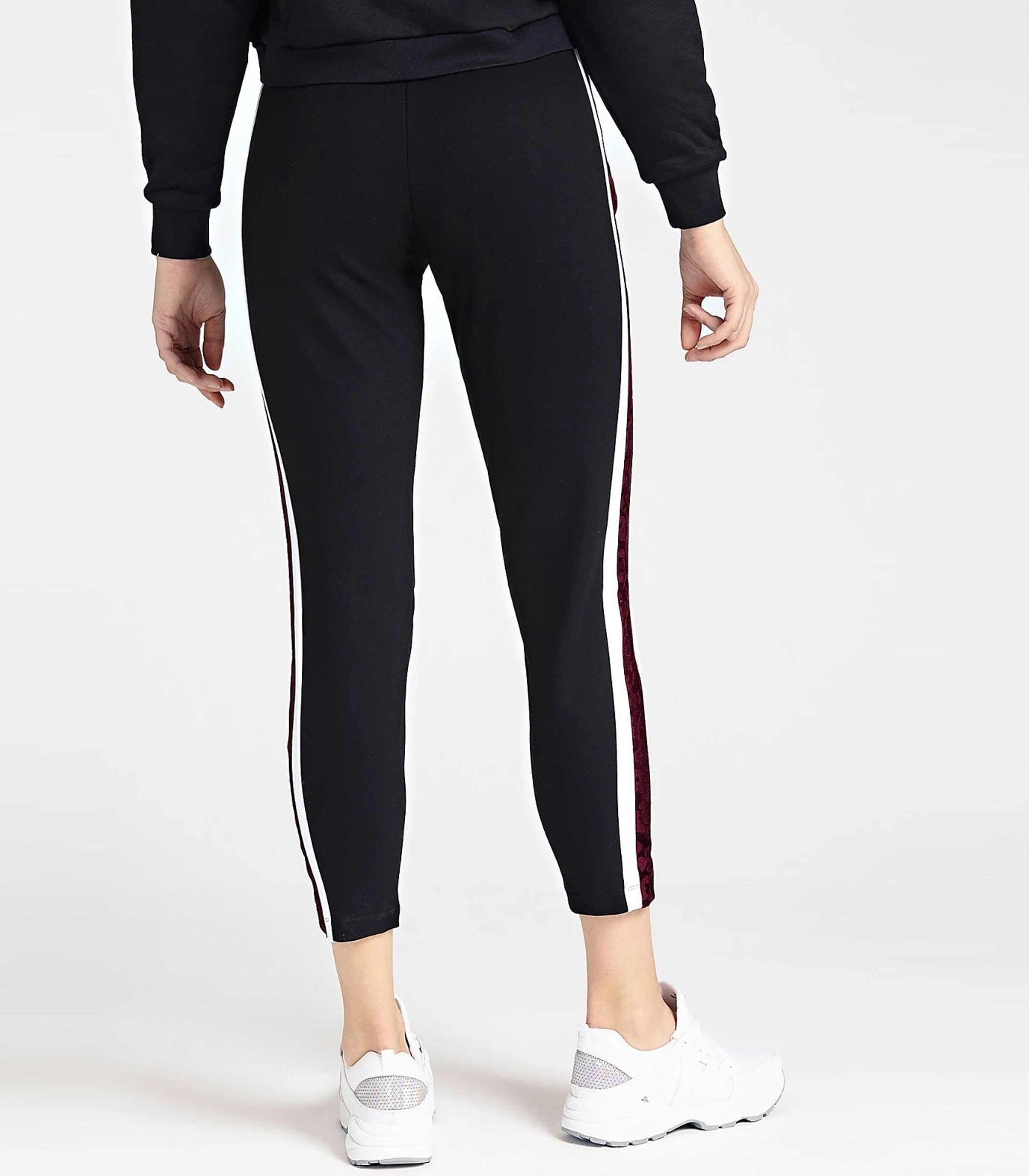 PANTALONI GUESS CON riga laterale animalier in tuta da donna rif.  W94B89K8RN0 EUR 76,42 - PicClick IT