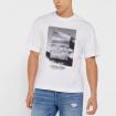 T-Shirt Calvin Klein Cloud Photo Print da uomo rif. K10K111121