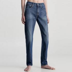 Jeans Calvin Klein Jeans Affusolati da uomo rif. J30J323372