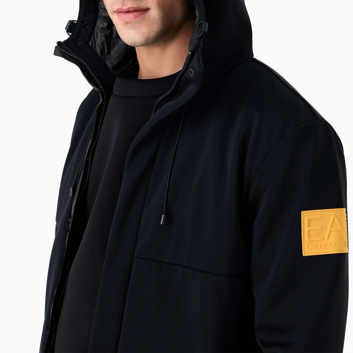 Giubbotto Emporio Armani EA7 Softshell Con Cappuccio In Tessuto Tecnico da uomo rif. 6RPB24 PN8HZ